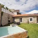 Holiday home Moradia Dos Castelos Amarelo Santarem