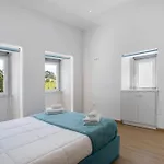 Moradia Dos Castelos Amarelo * Santarém