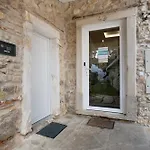 Moradia Dos Castelos Amarelo Santarem