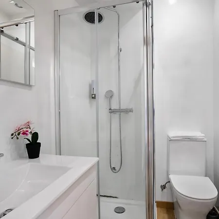 Moradia Dos Castelos Amarelo