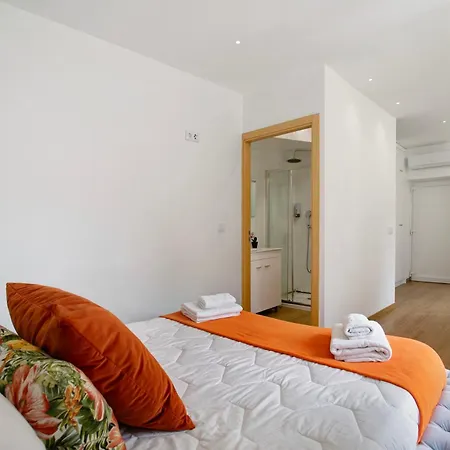 Moradia Dos Castelos Amarelo * Santarém