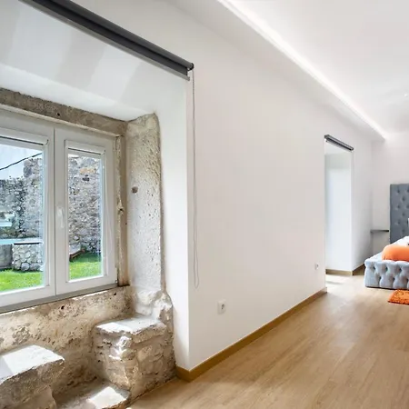 Moradia Dos Castelos Amarelo * Santarém