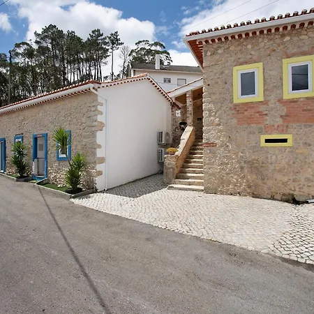 Moradia Dos Castelos Amarelo Santarem