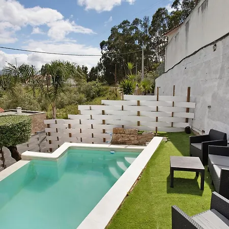 Vakantiehuis Moradia Dos Castelos Amarelo *