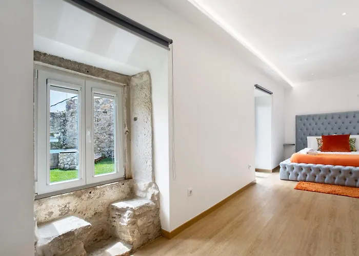 Moradia Dos Castelos Amarelo * Santarém